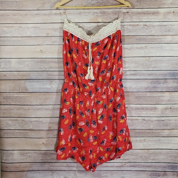 Plus Size Strapless Romper - Picture 2 of 3